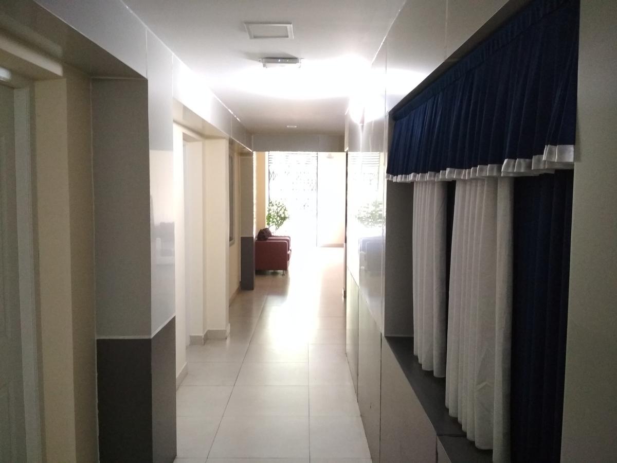 Hotel Rukmini Alwaye Luaran gambar